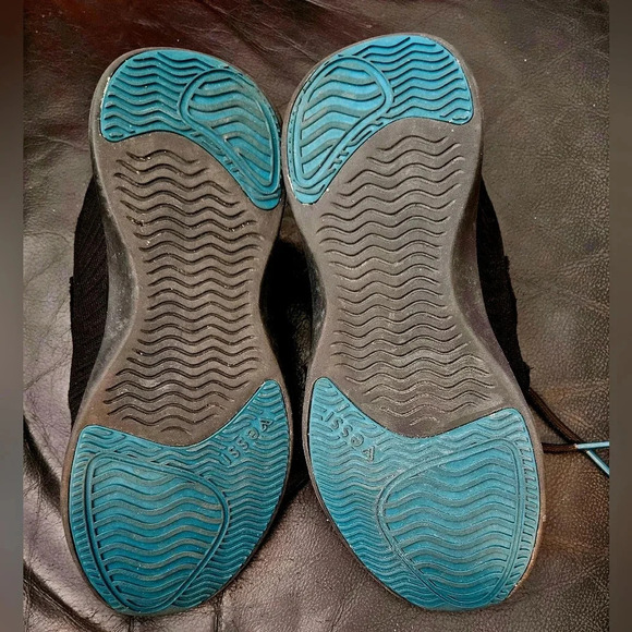 Vessi Everyday Move Waterproof Black Lace-up Slip-On Sneaker W6 US - Picture 7 of 12